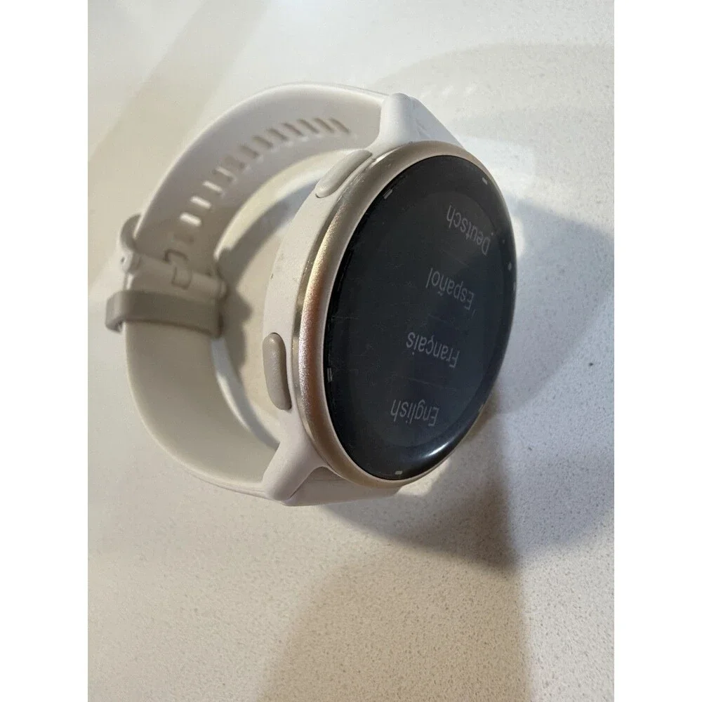 Garmin Vivoactive 5 GPS Smartwatch 42mm White Works Great Original Band